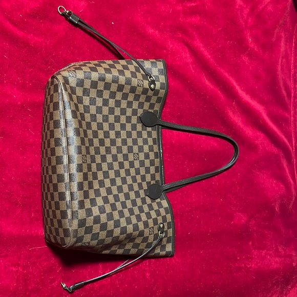 Louis Vuitton Handbags - Louis Vuitton Neverfull MM - Authentic!